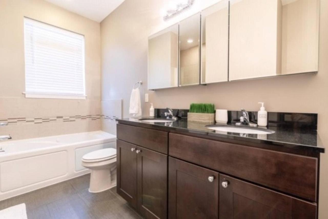 Beautiful Lux 4 Bedroom*Near Penn/Chop*Roof Deck Philadelphia Eksteriør billede